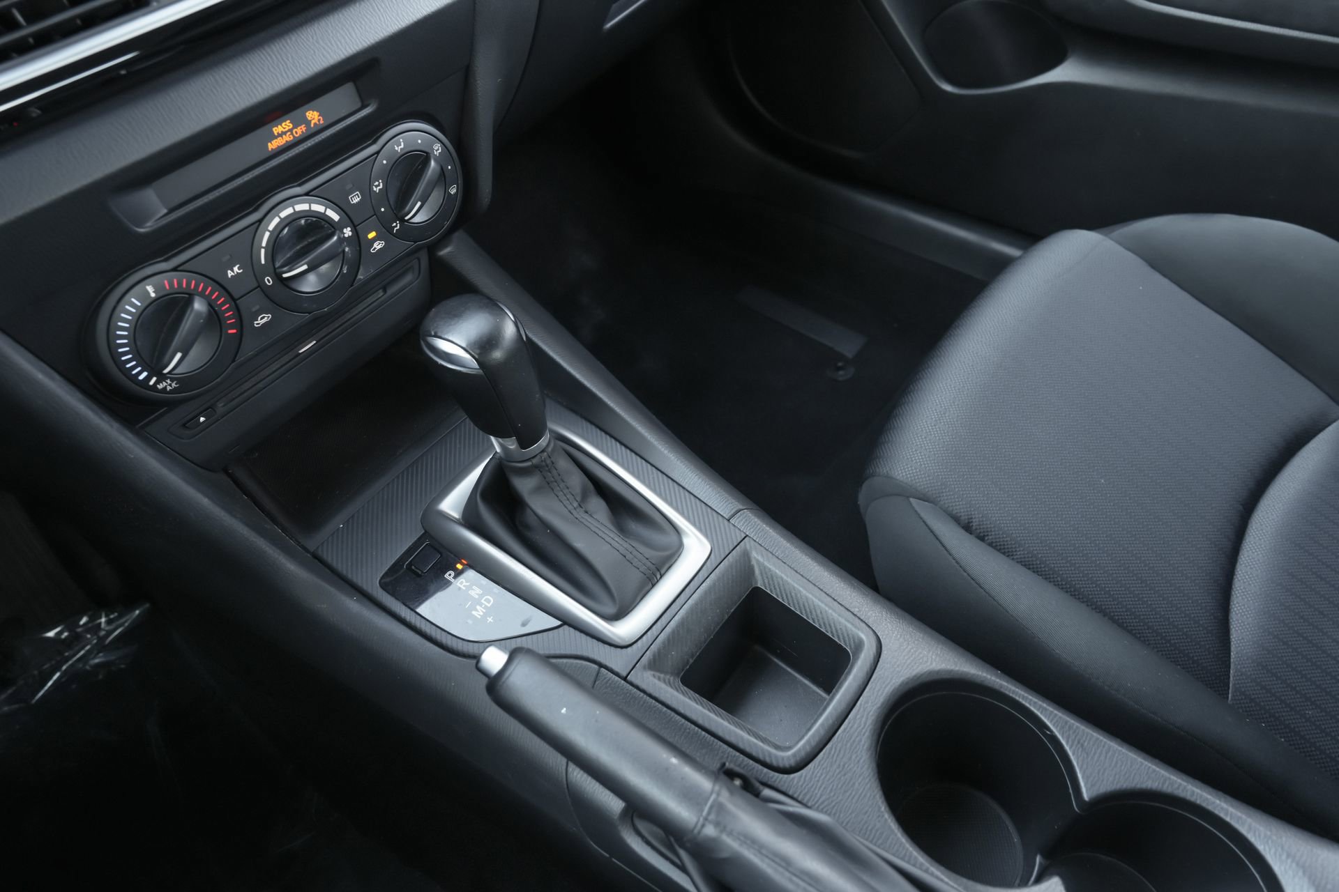 Used 2014 MAZDA MAZDA3 i Sport image 10