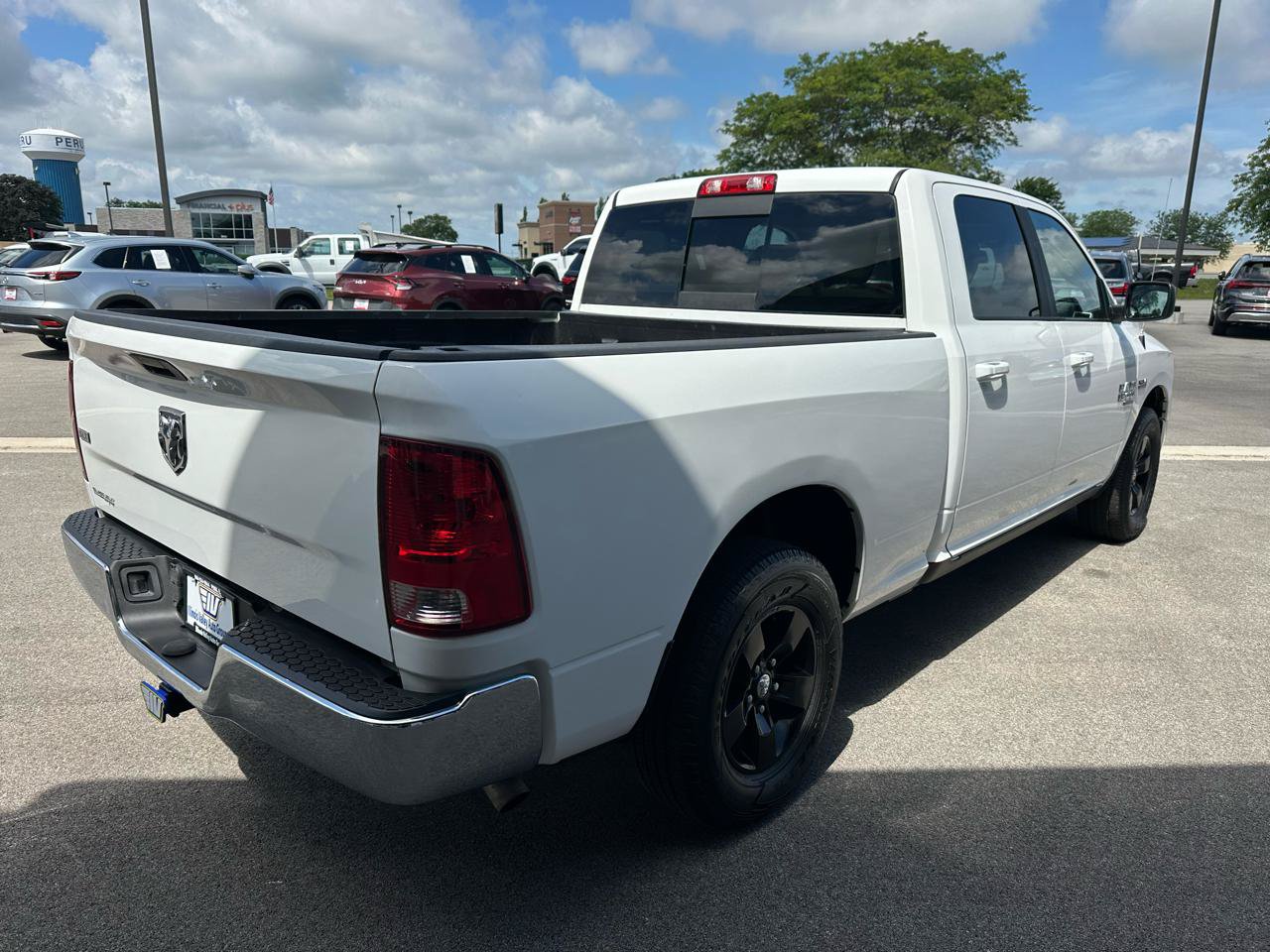 Used 2019 RAM 1500 Classic SLT RWD image 7