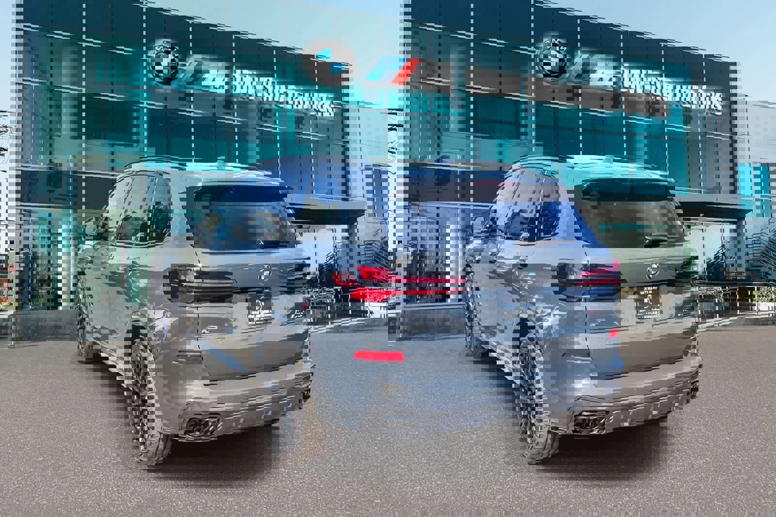 New 2026 BMW X5 M60i AWD/4WD image 6