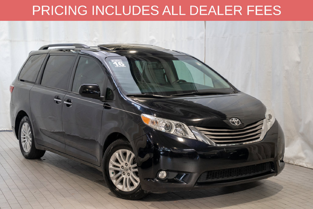 Used 2016 Toyota Sienna XLE Premium FWD image 1