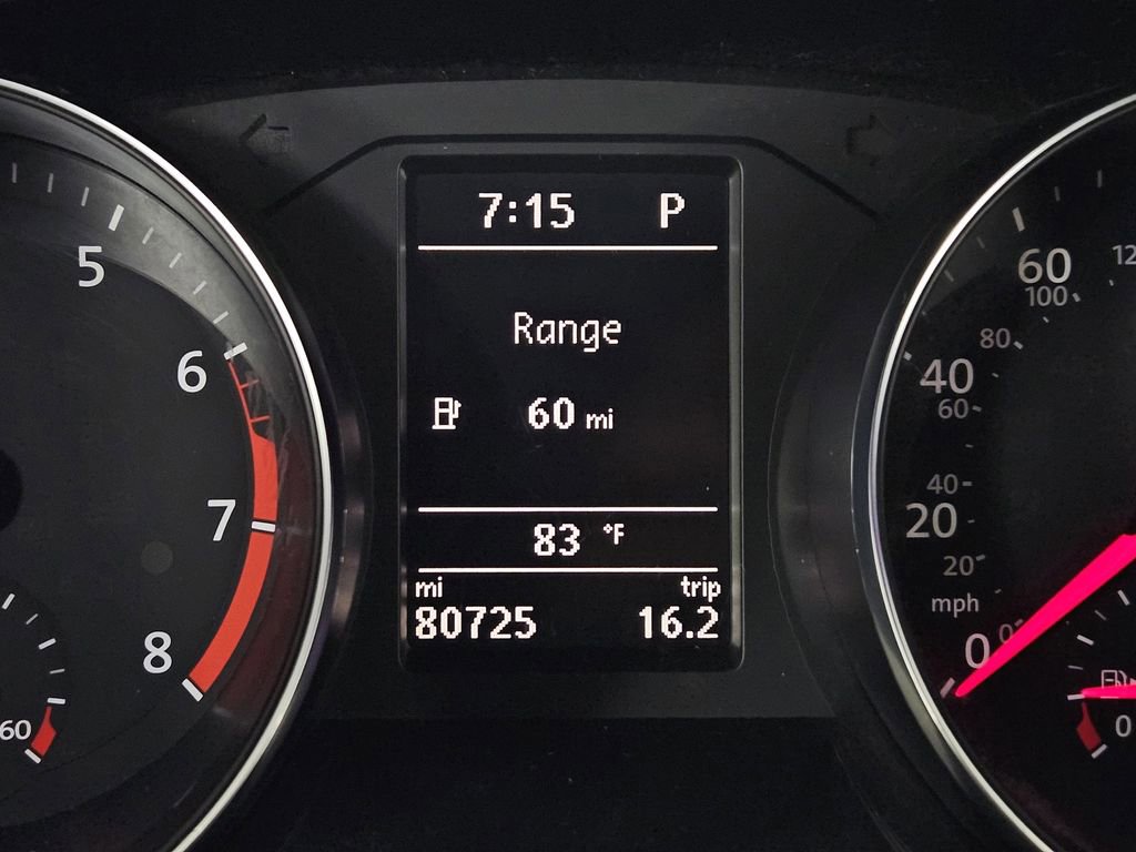 Used 2017 Volkswagen Passat 1.8T R-Line FWD image 10