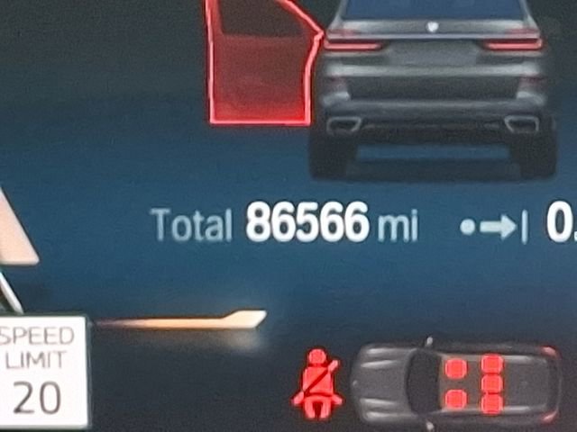 Used 2023 BMW X7 xDrive40i w/ Executive Package image 27