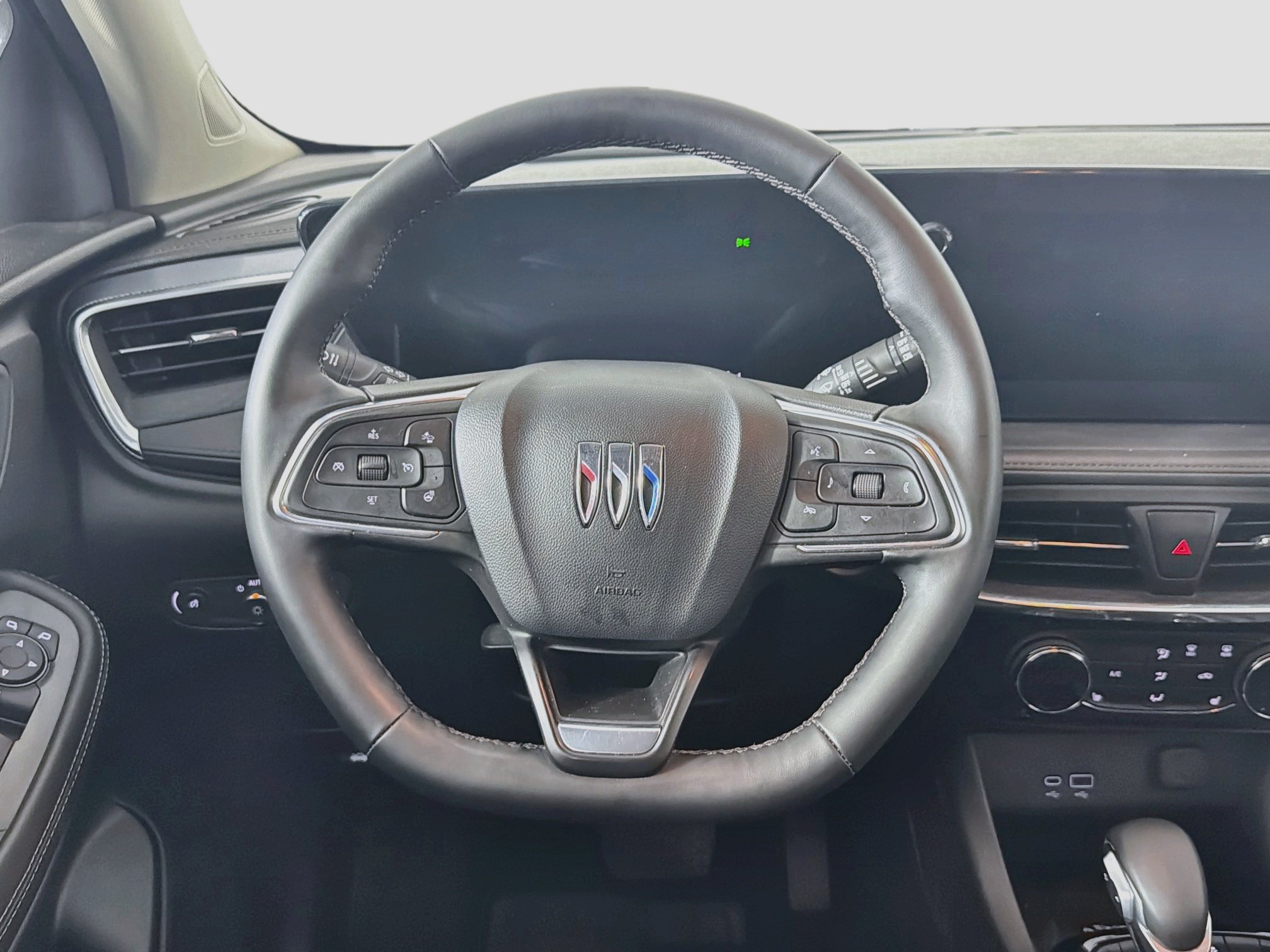Used 2024 Buick Encore GX Sport Touring w/ Comfort Package FWD image 18