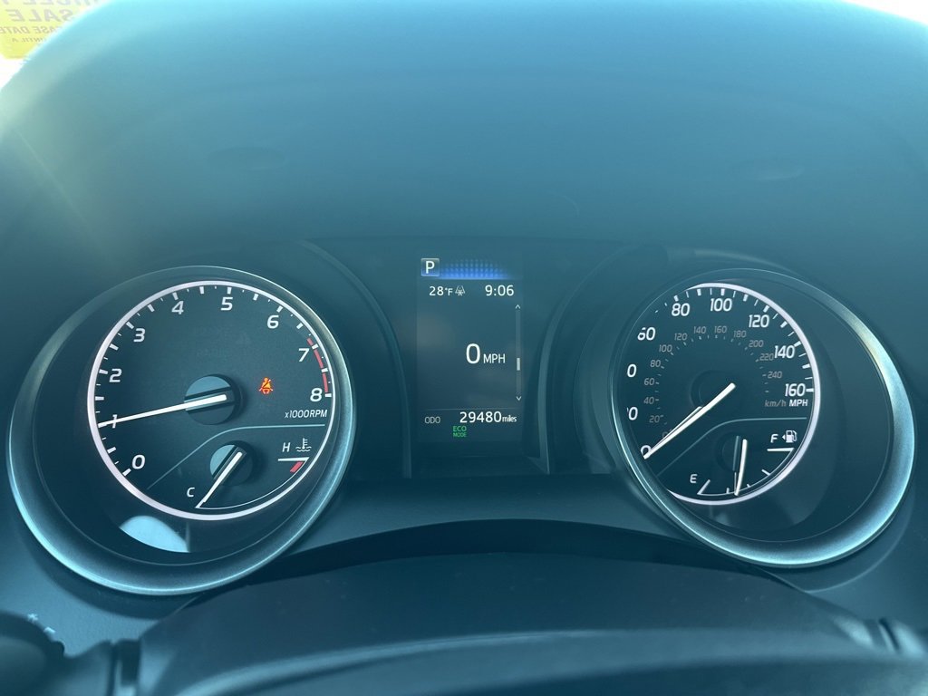Used 2023 Toyota Camry SE image 14