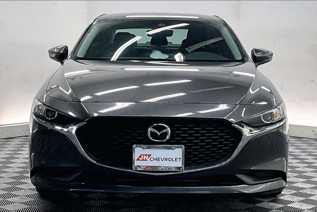 Used 2021 MAZDA MAZDA3 s FWD image 2
