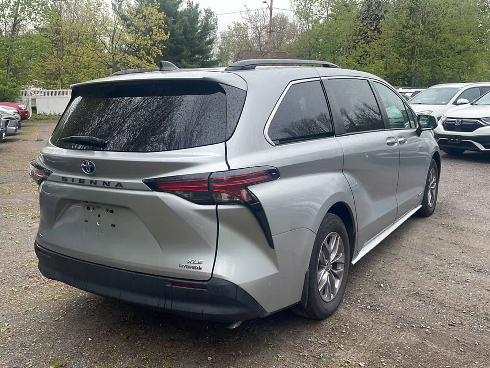 Used 2021 Toyota Sienna XLE w/ XLE Plus Package AWD/4WD image 11
