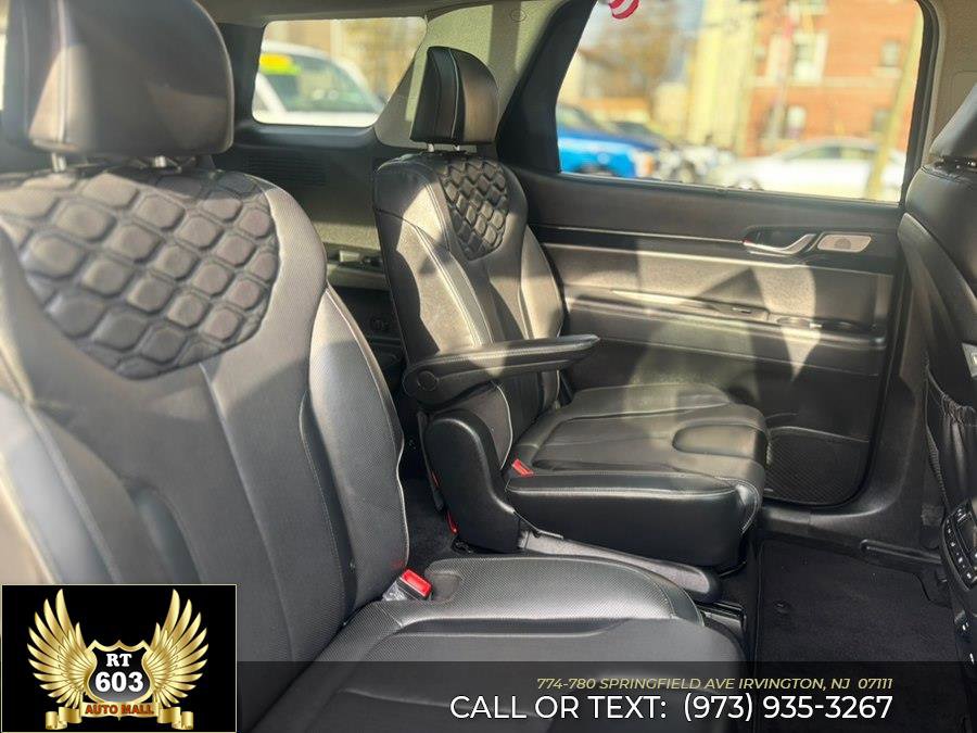 Used 2022 Hyundai Palisade Limited AWD/4WD image 12