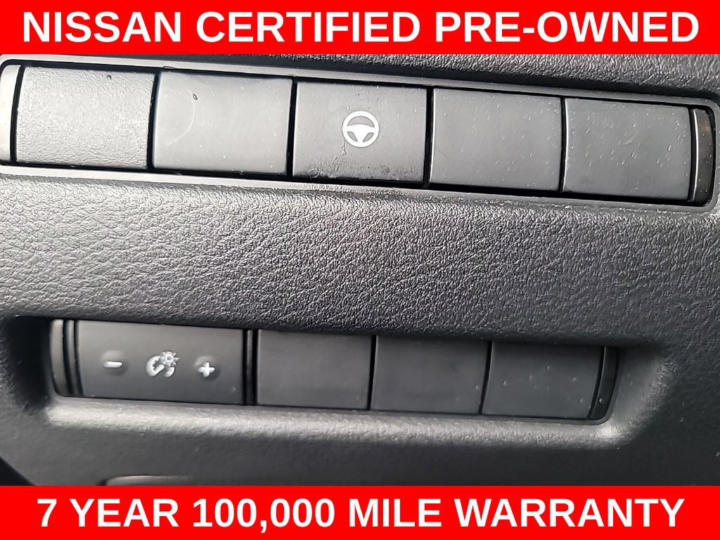 Used 2021 Nissan Rogue SV AWD/4WD image 11