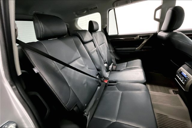 Used 2018 Lexus GX 460 Premium w/ Premium Package AWD/4WD image 27