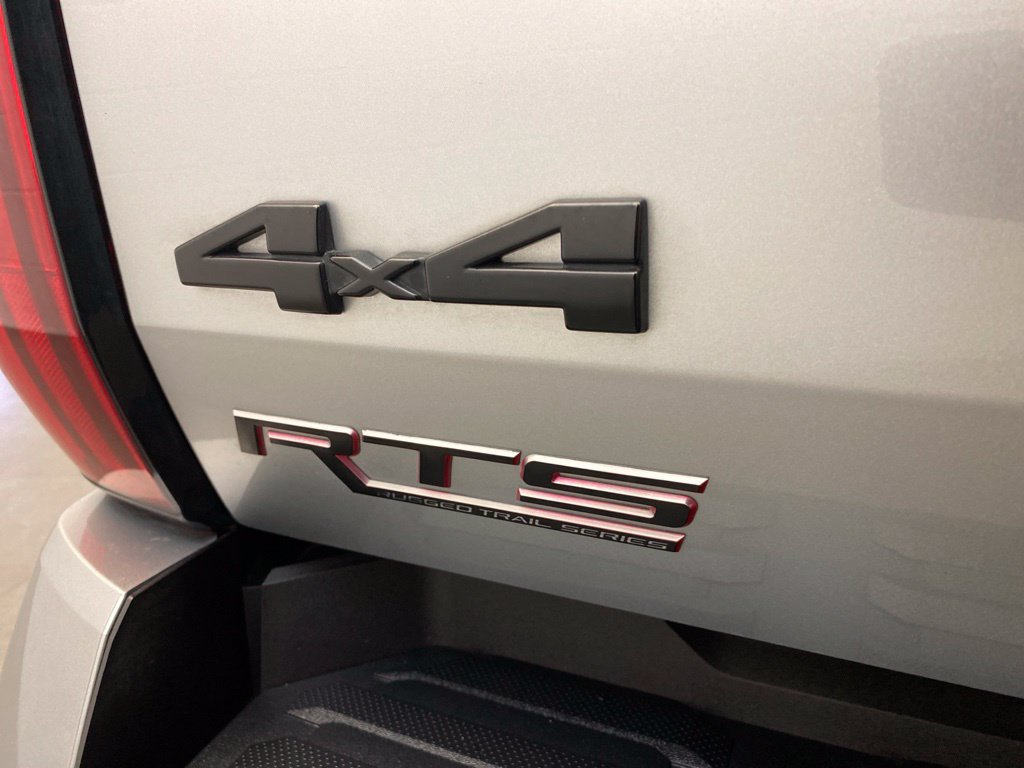Used 2023 Toyota Tundra SR5 w/ SR5 Convenience Package AWD/4WD image 11