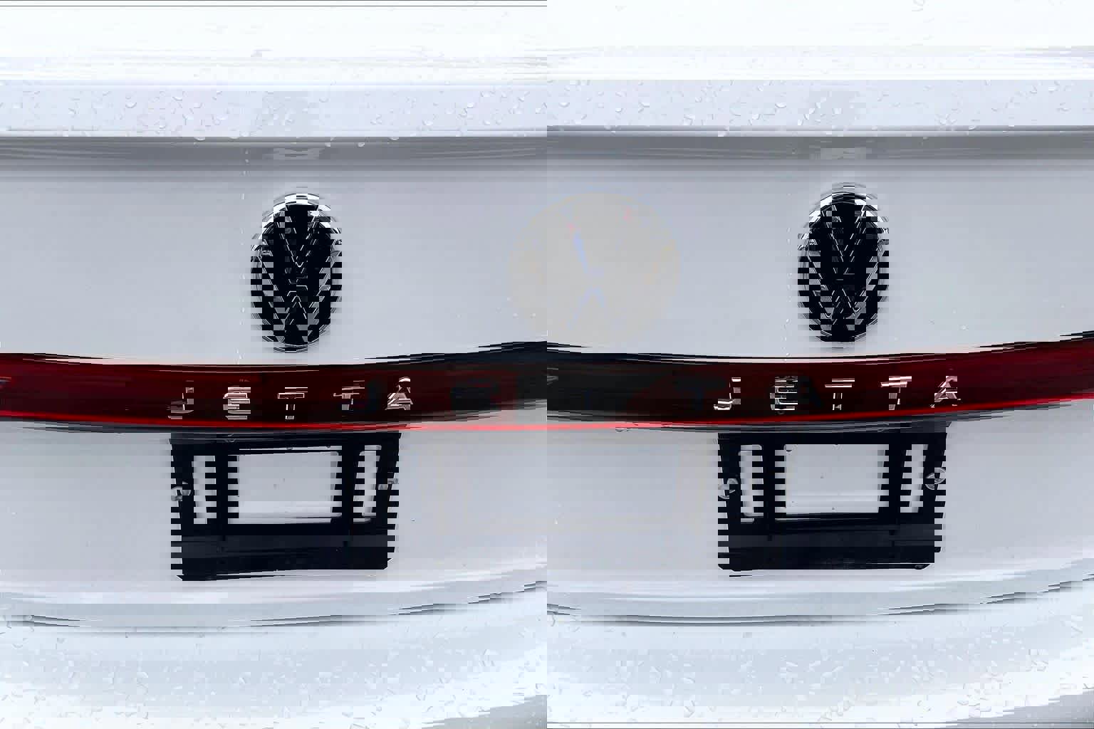 Used 2025 Volkswagen Jetta SE image 29