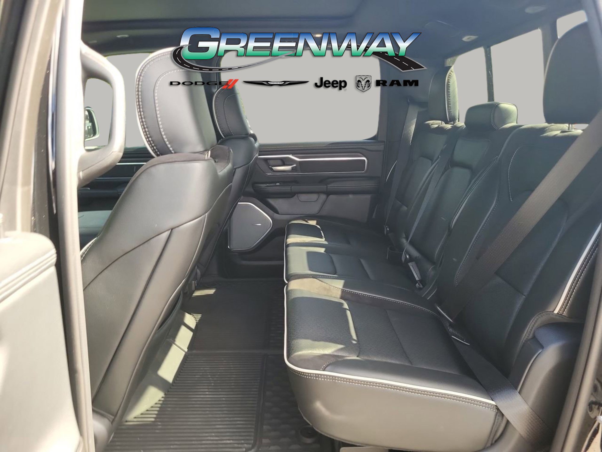 Used 2026 RAM 1500 Laramie AWD/4WD image 23