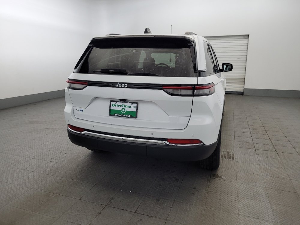 Used 2023 Jeep Grand Cherokee 4WD 4xe image 7