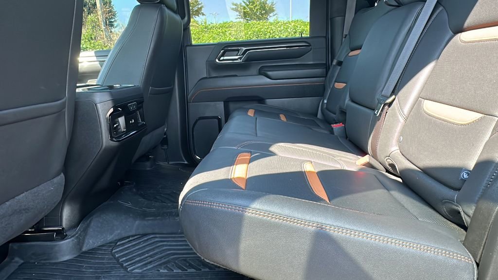 Used 2024 GMC Sierra 2500 AT4 w/ AT4 Premium Plus Package image 16