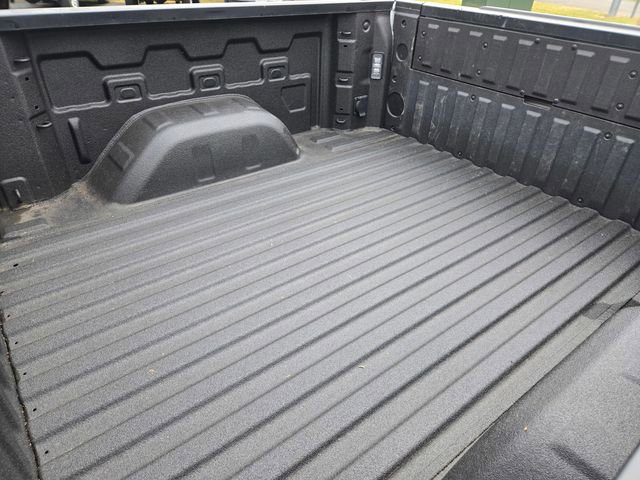 Used 2024 GMC Sierra 1500 AT4 w/ Technology Package image 11