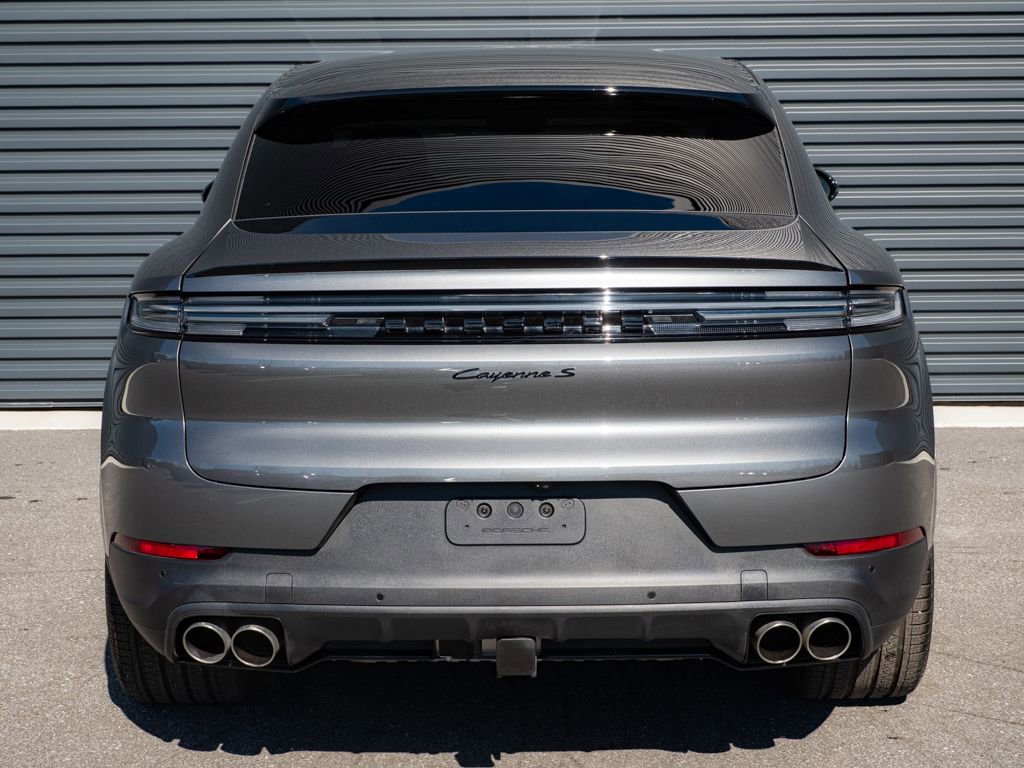 Used 2024 Porsche Cayenne S image 31