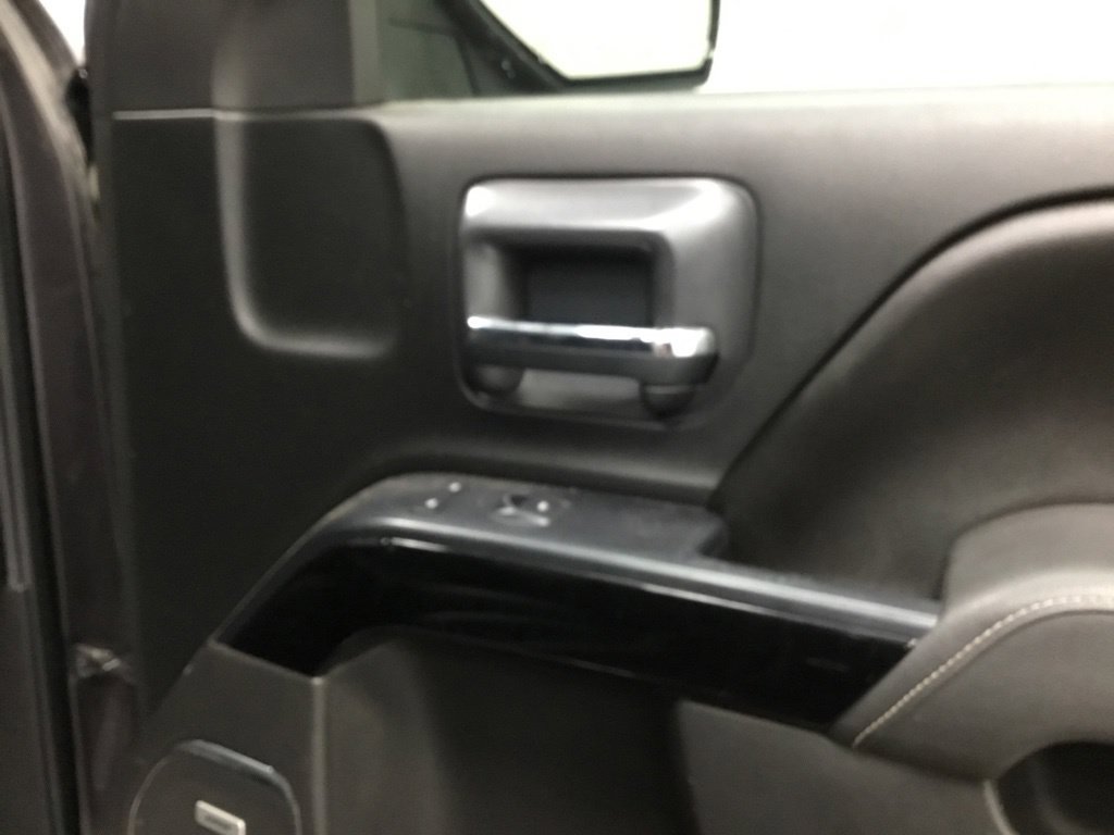 Used 2016 Chevrolet Silverado 1500 LTZ Z71 w/ LTZ Plus Package AWD/4WD image 20