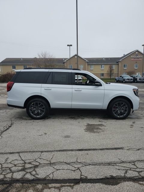 New 2025 Ford Expedition Platinum w/ Stealth Performance Package image 8