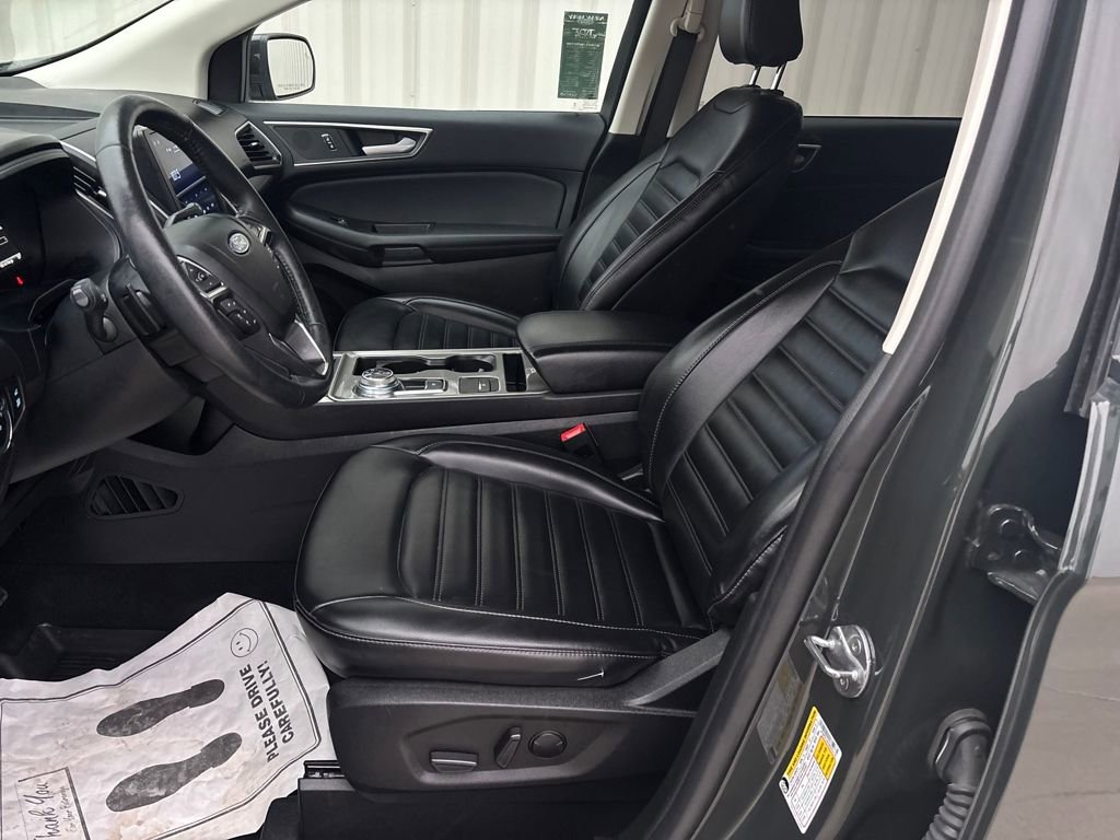 Used 2024 Ford Edge SEL w/ Convenience Package image 11