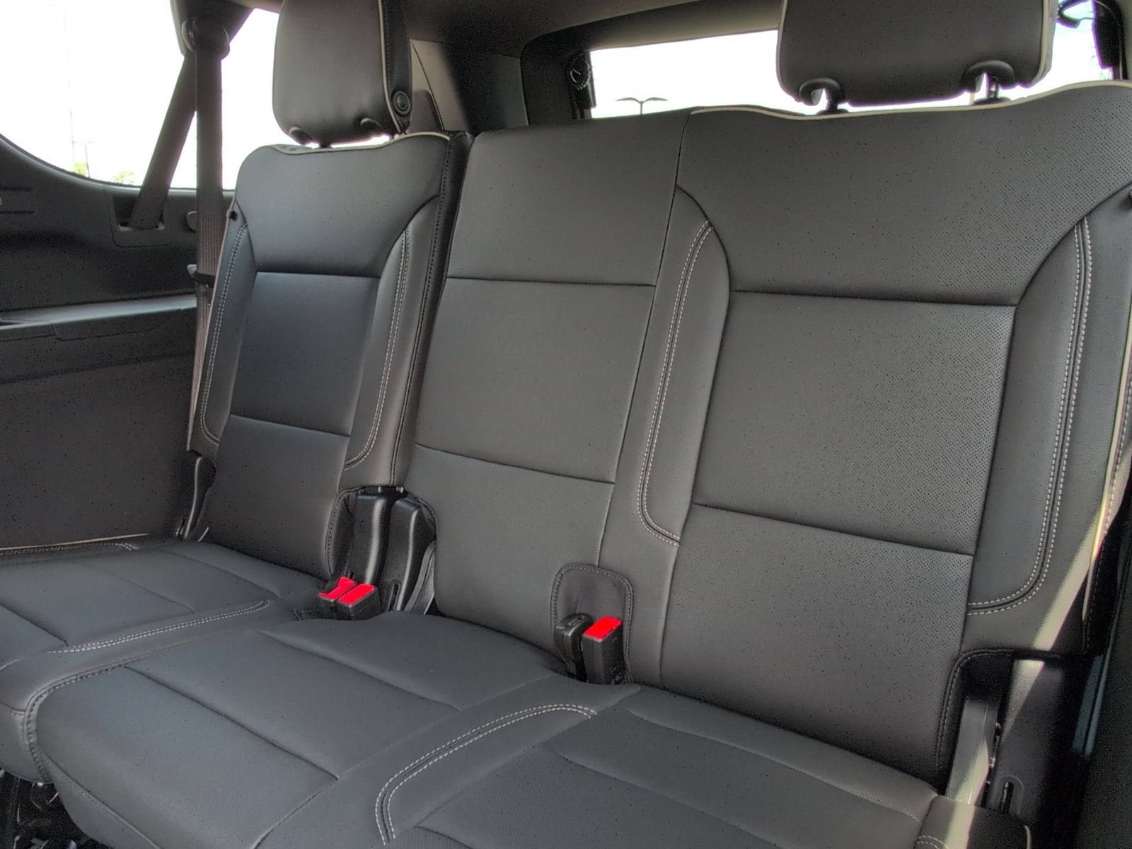 New 2026 GMC Yukon XL Elevation w/ Elevation Premium Package AWD/4WD image 31