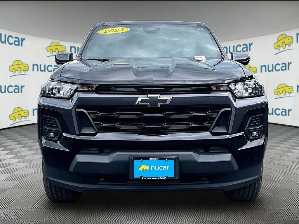 Used 2023 Chevrolet Colorado LT w/ LT Convenience Package II AWD/4WD image 2