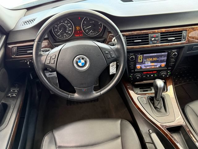 Used 2006 BMW 330i Sedan RWD image 8