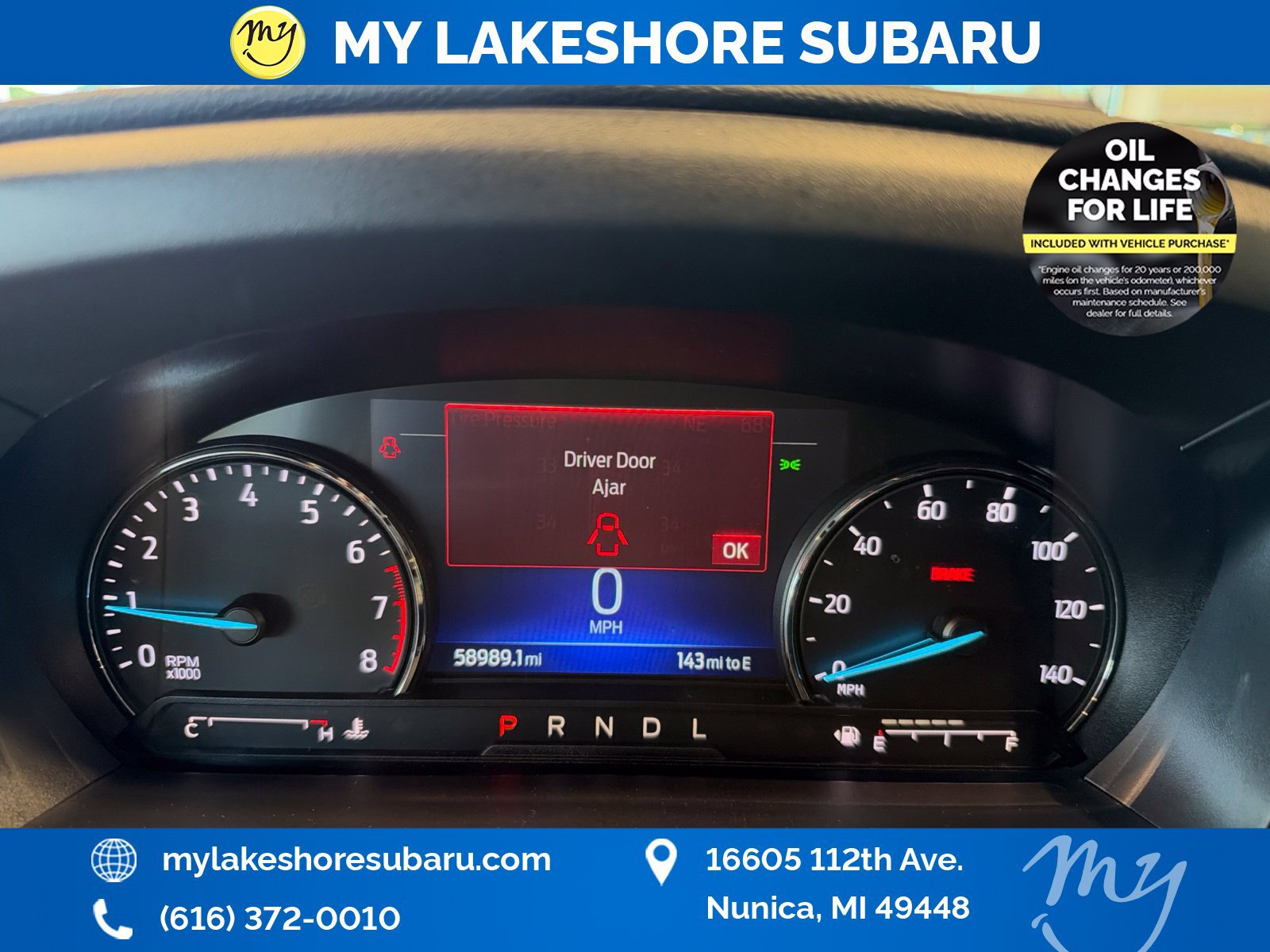 Used 2022 Ford Explorer XLT AWD/4WD image 16