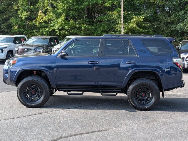 Used 2020 Toyota 4Runner TRD Off-Road Premium w/ Moonroof Package AWD/4WD image 4