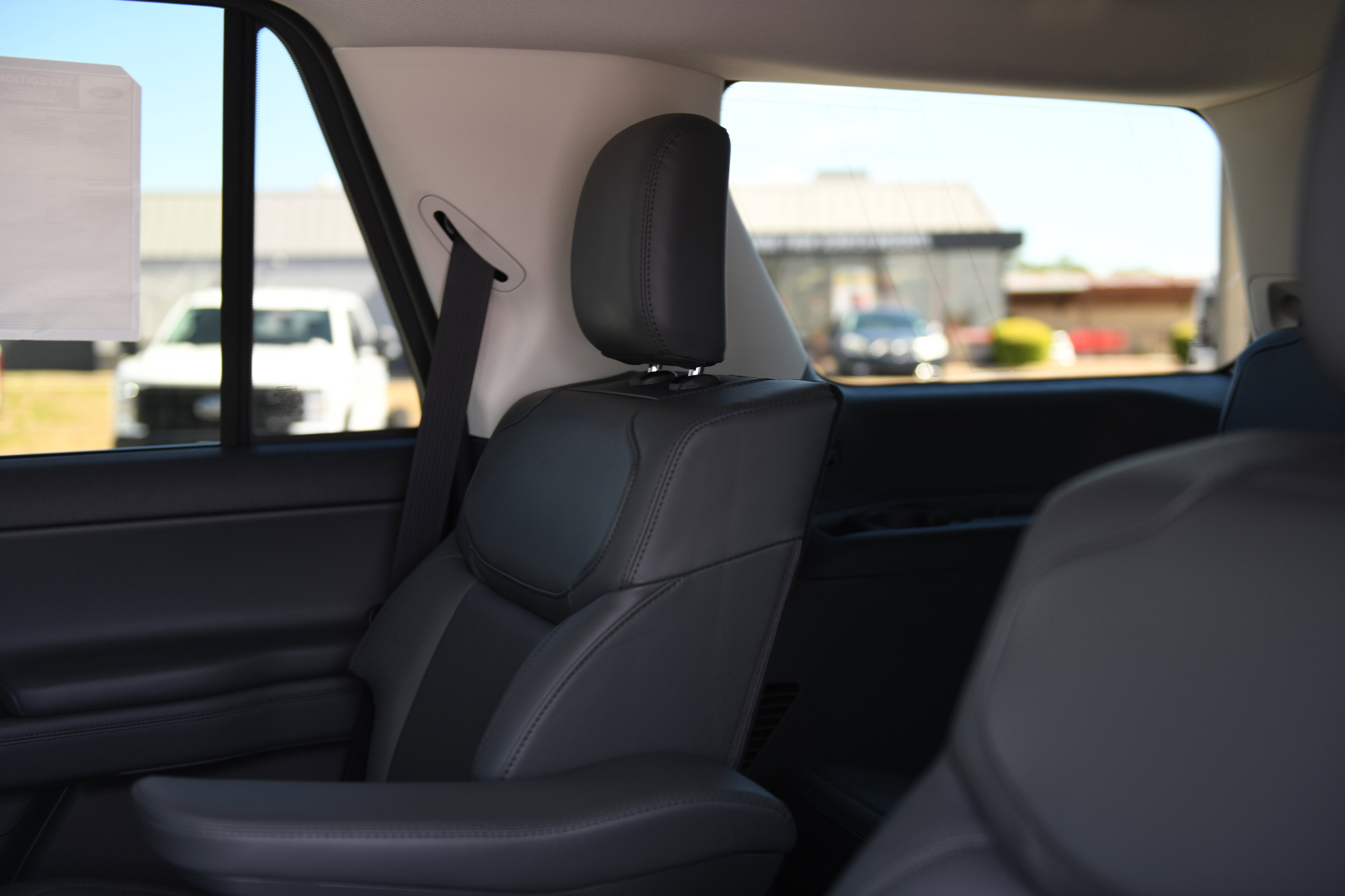 New 2026 Ford Expedition Active image 18