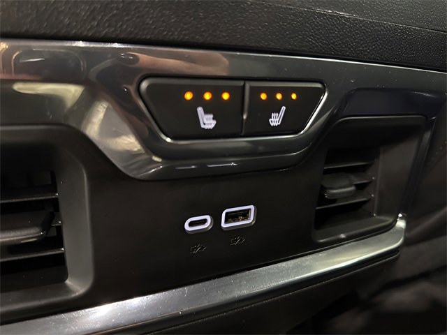 Used 2024 Chevrolet Silverado 1500 High Country w/ Technology Package image 26