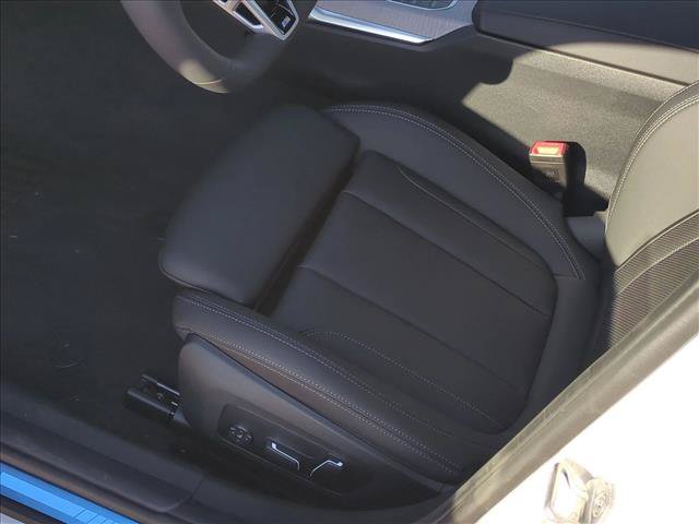 New 2026 BMW 330i Sedan w/ M Sport Package RWD image 4