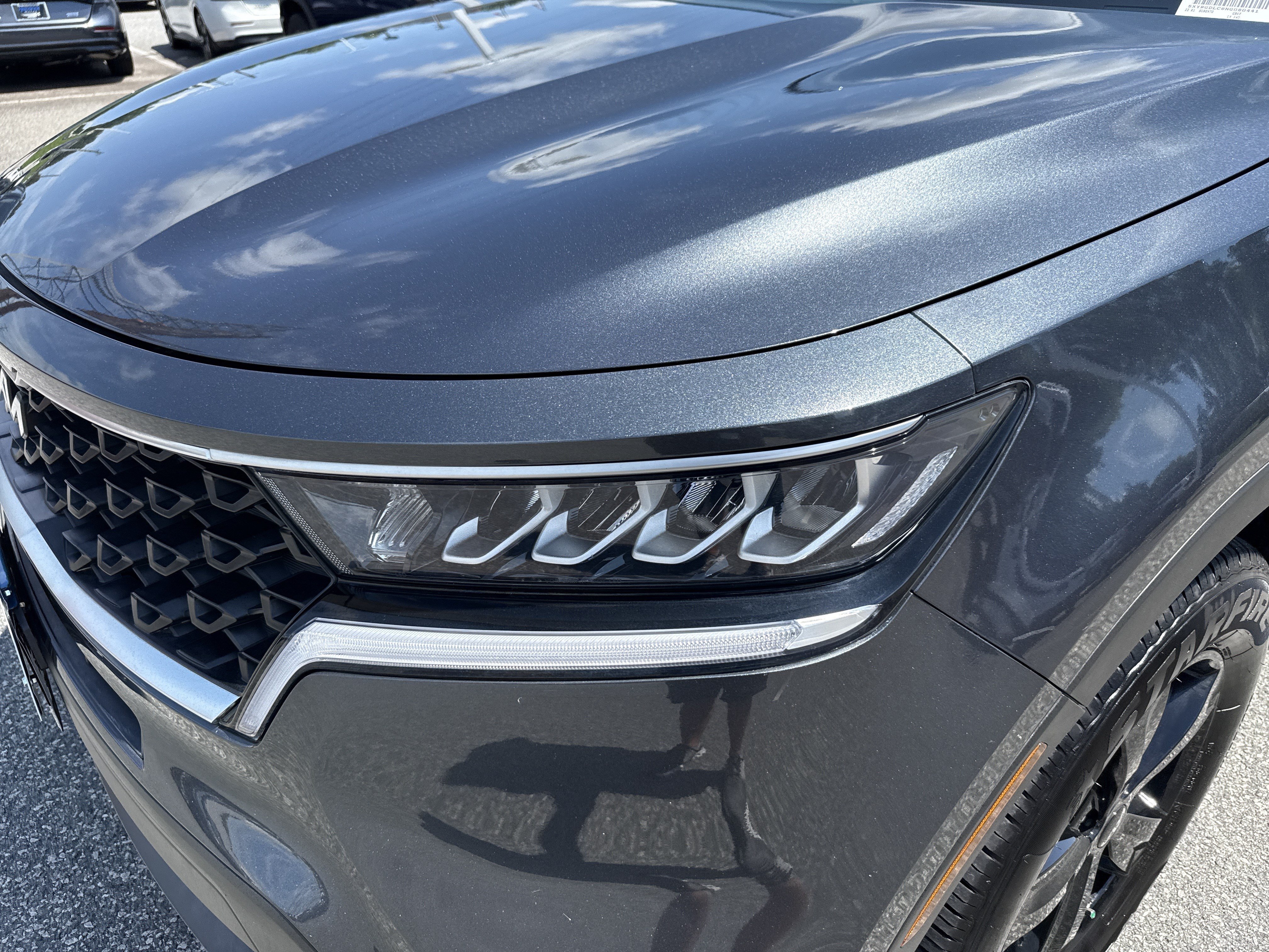 Used 2022 Kia Sorento LX AWD/4WD image 6