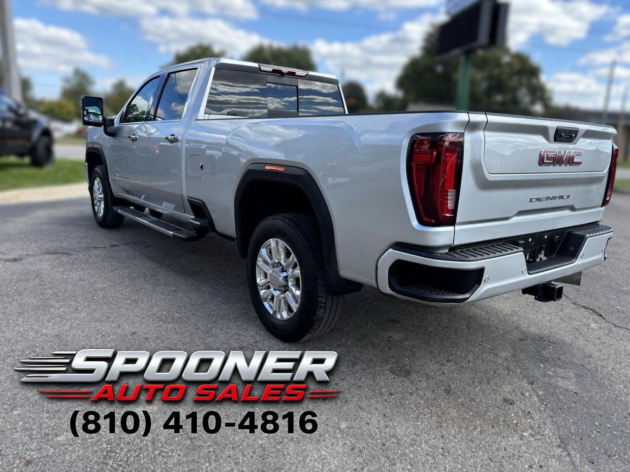 Used 2023 GMC Sierra 2500 Denali AWD/4WD image 3
