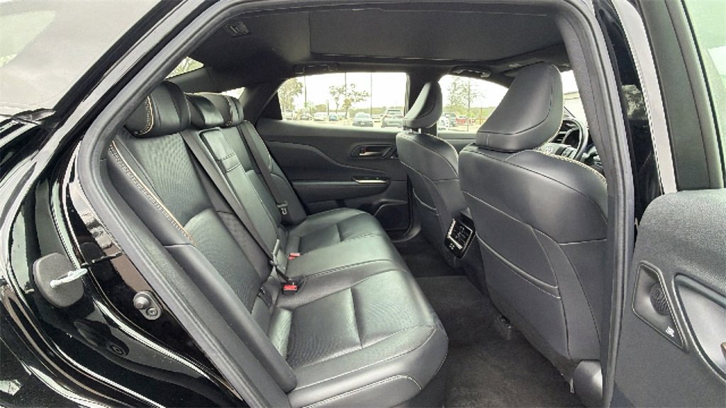 Certified 2024 Toyota Crown Limited image 40