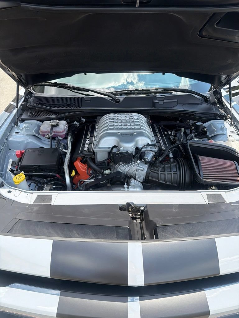 Used 2022 Dodge Challenger SRT Hellcat RWD image 16