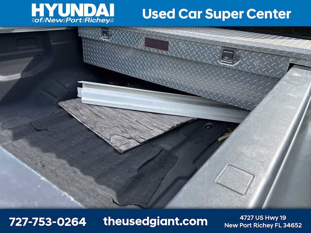 Used 2018 Nissan Titan S w/ S Utility Package image 5