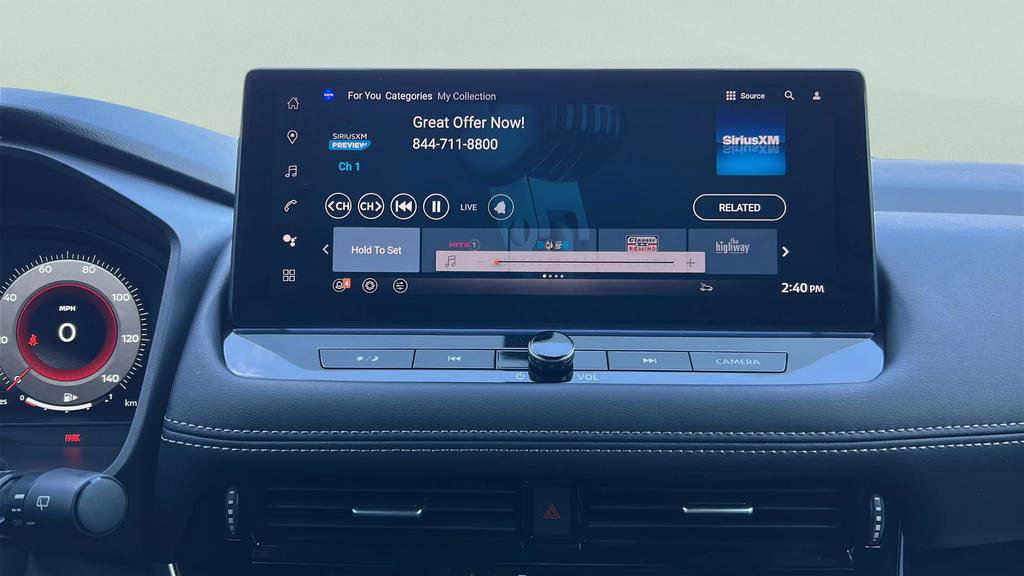 Used 2024 Nissan Rogue SL w/ SL Premium Package image 15