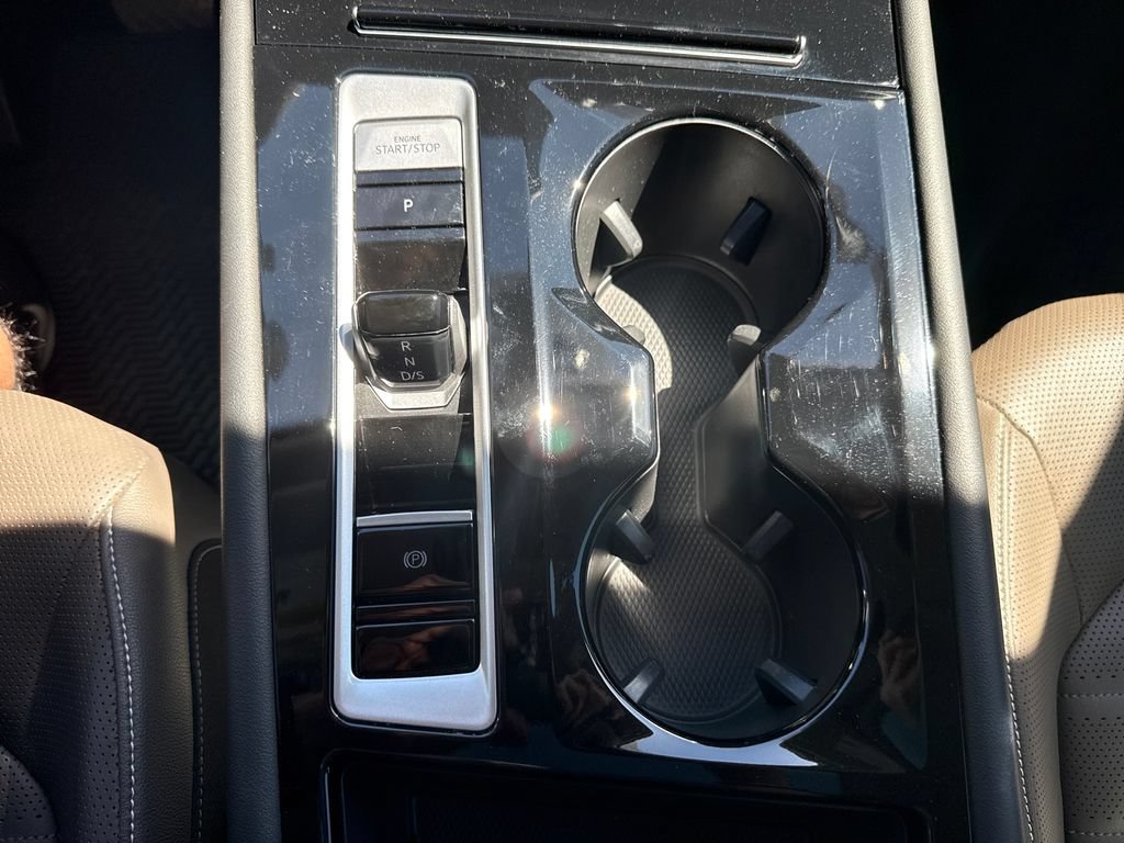 Used 2024 Volkswagen Atlas SEL AWD/4WD image 21