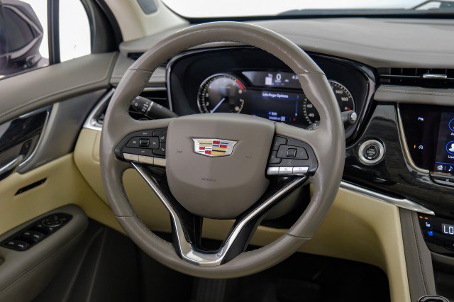 Used 2023 Cadillac XT6 Premium Luxury AWD/4WD image 15