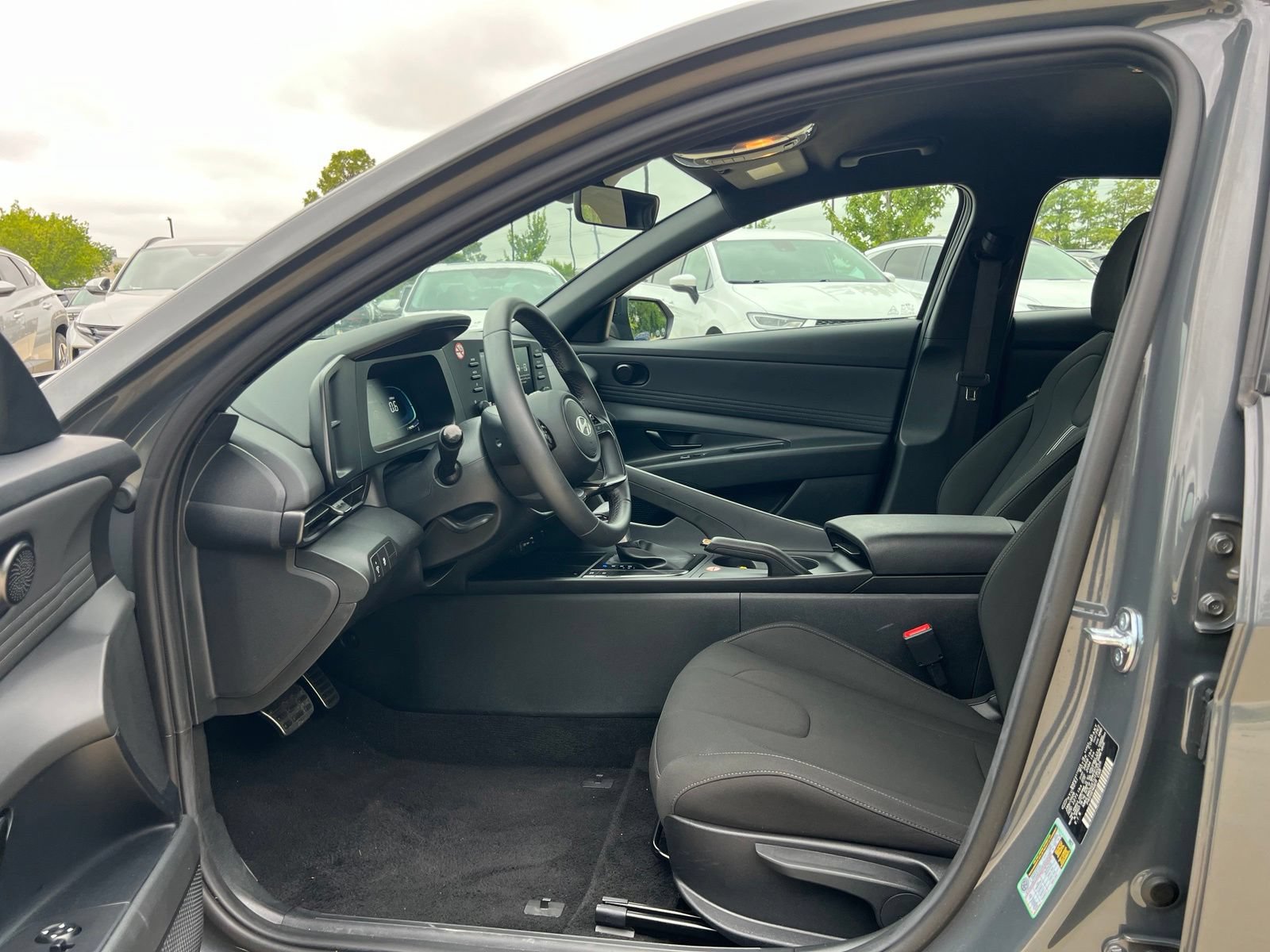 Used 2026 Hyundai Elantra Sport FWD image 22