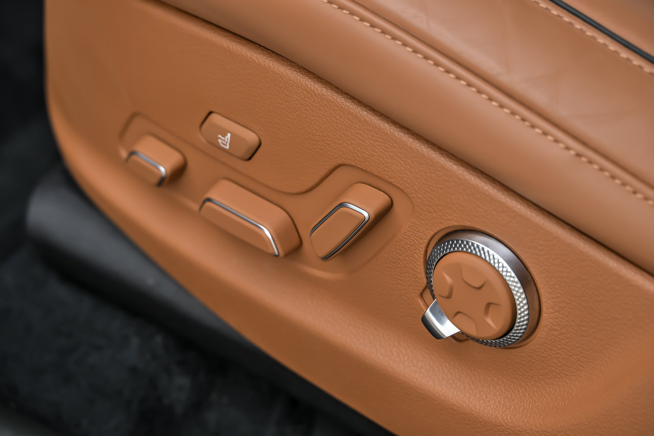 Used 2025 Genesis GV80 3.5T Prestige image 37