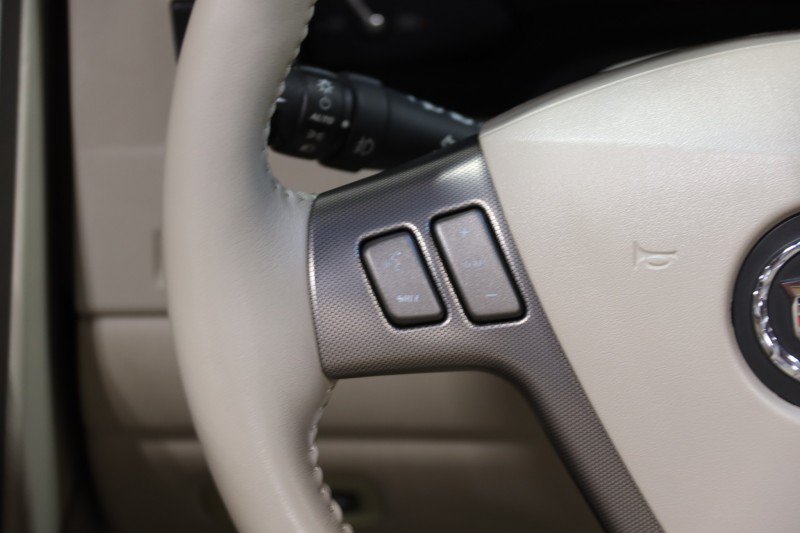 Used 2005 Cadillac XLR RWD image 48