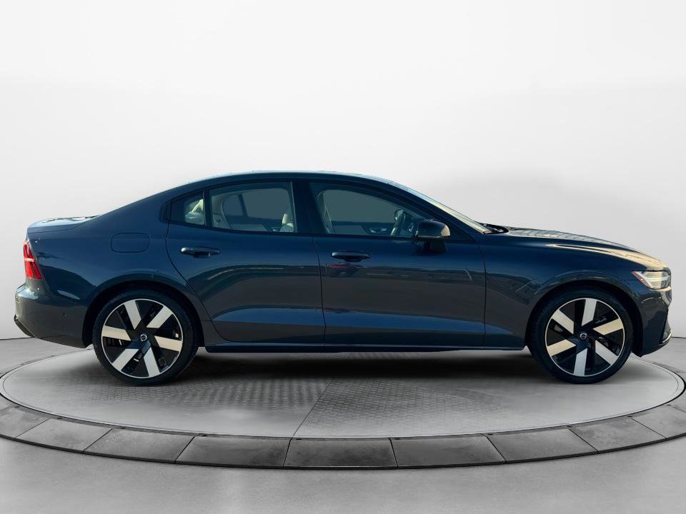 Used 2024 Volvo S60 T8 Ultimate w/ Climate Package AWD/4WD image 8