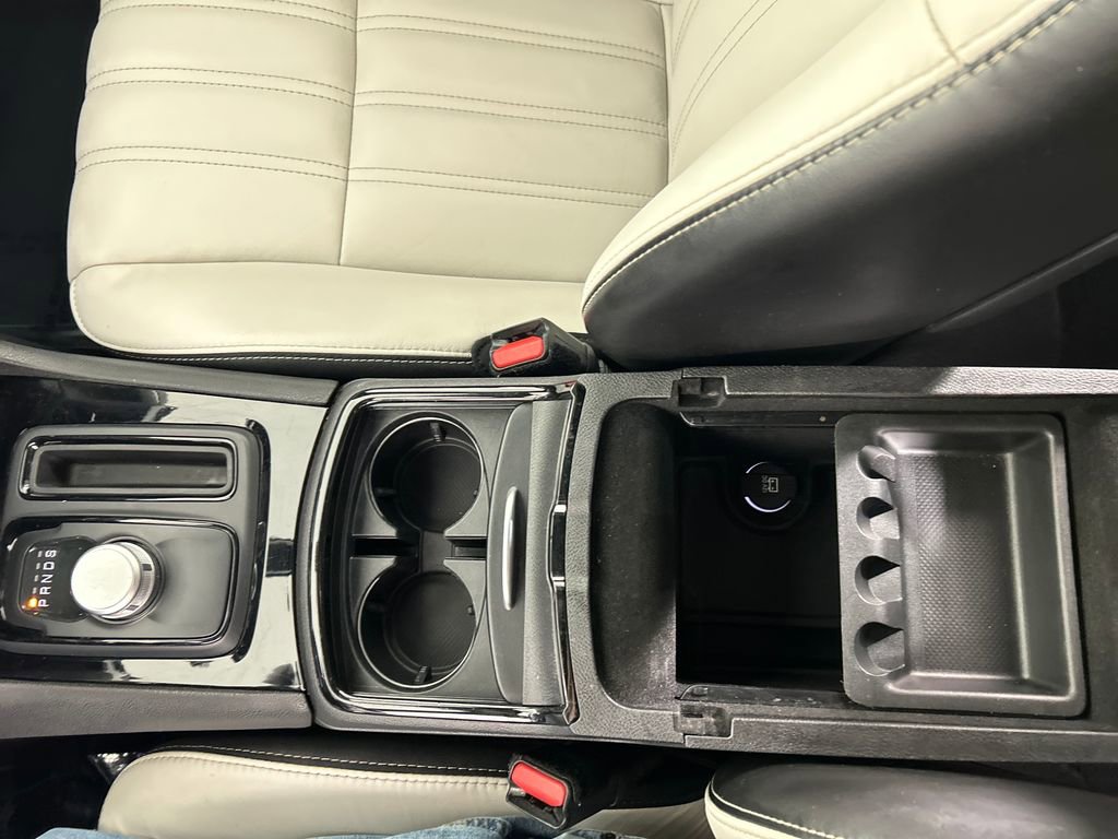 Used 2019 Chrysler 300 S image 15