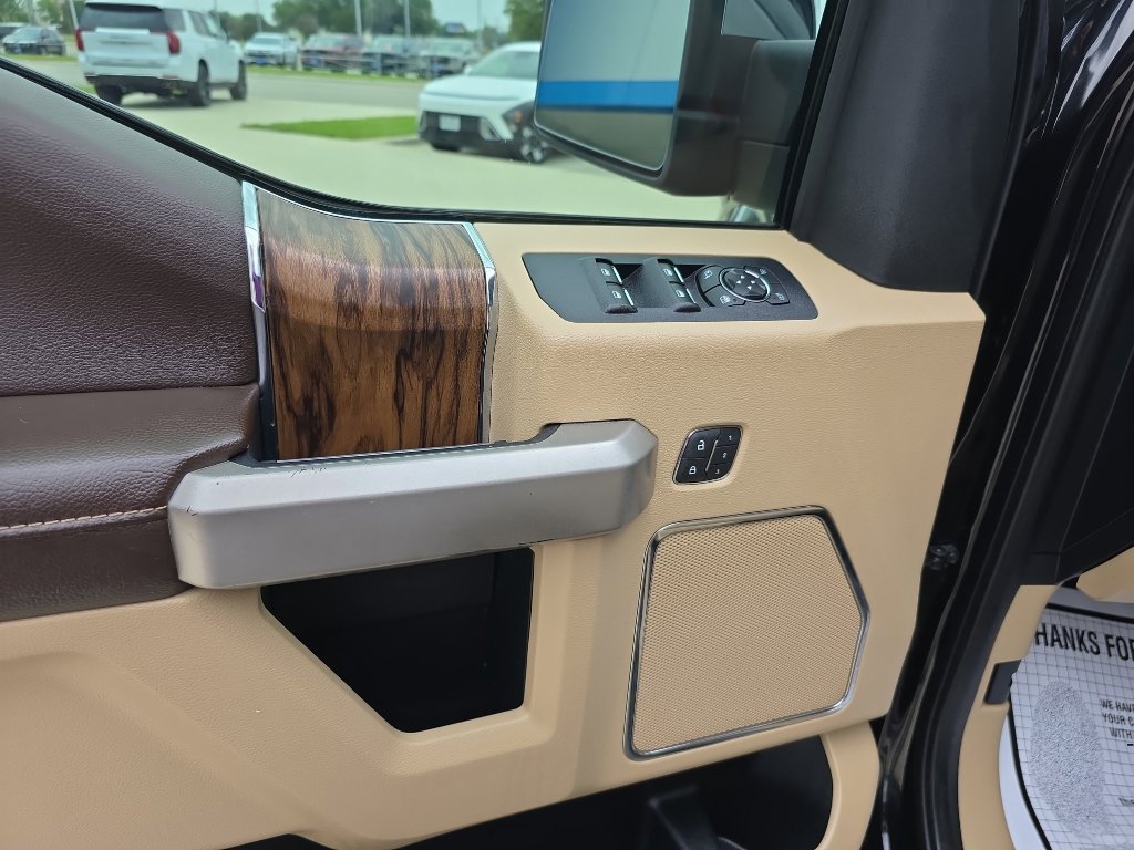 Used 2019 Ford F150 Lariat w/ Equipment Group 502A Luxury image 15