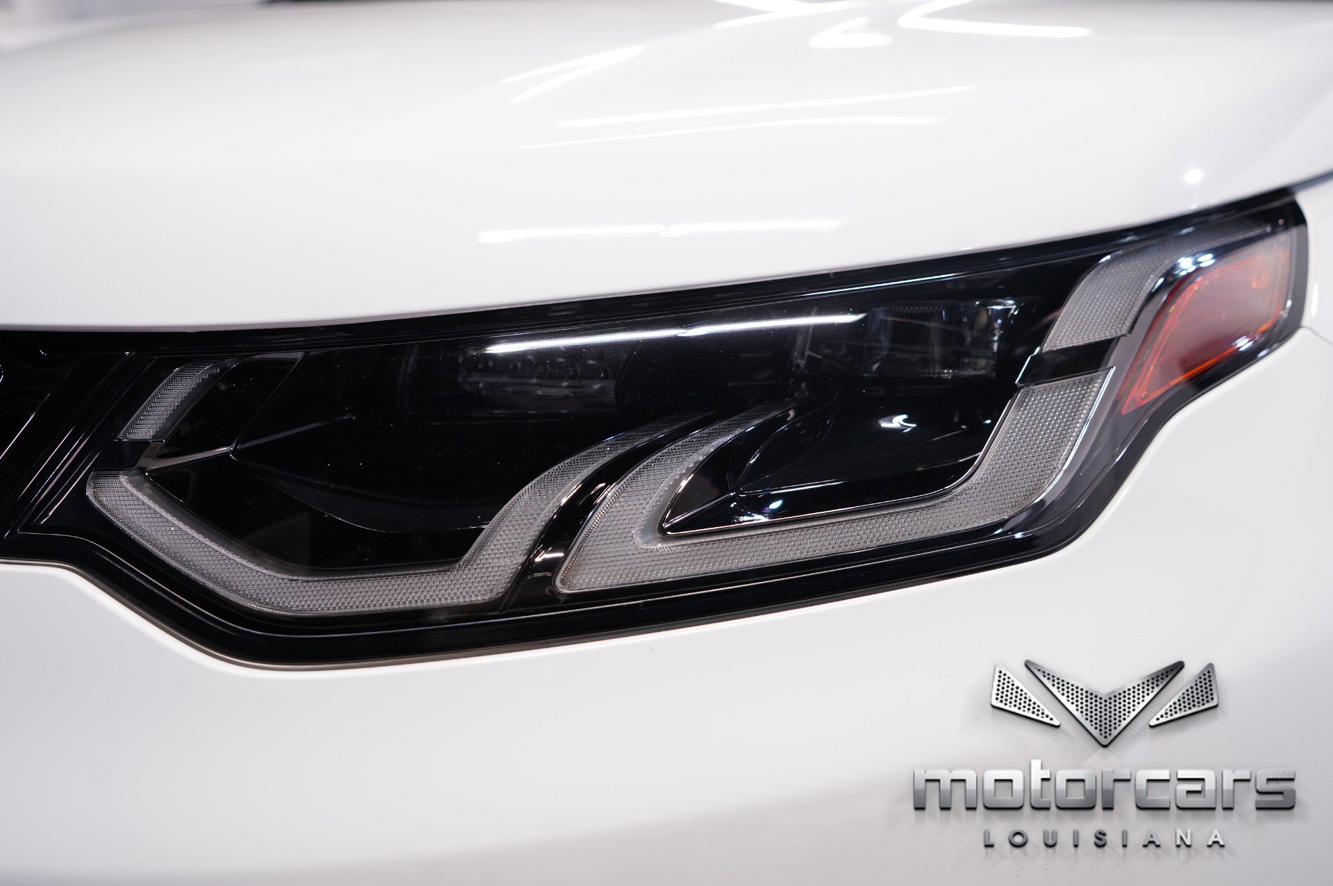 Used 2022 Land Rover Discovery Sport SE R-Dynamic image 11