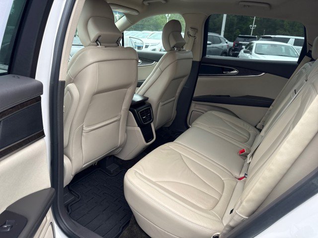 Used 2016 Lincoln MKX Select w/ Select Plus Package FWD image 15