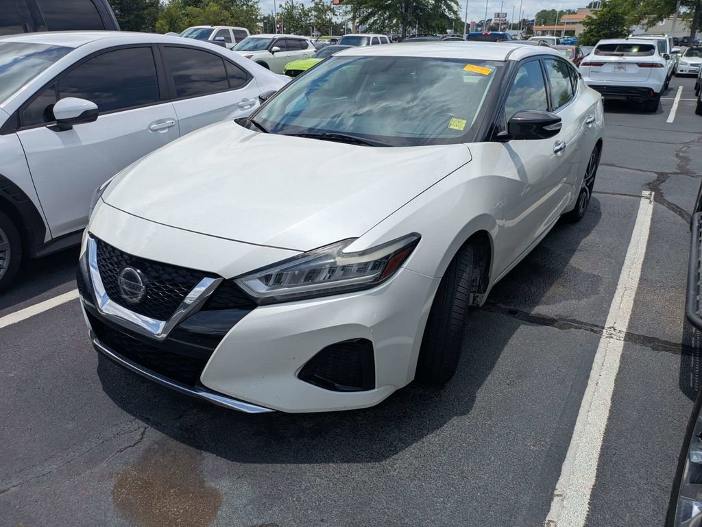 Used 2019 Nissan Maxima 3.5 SV w/ Floor Mat Group FWD image 3