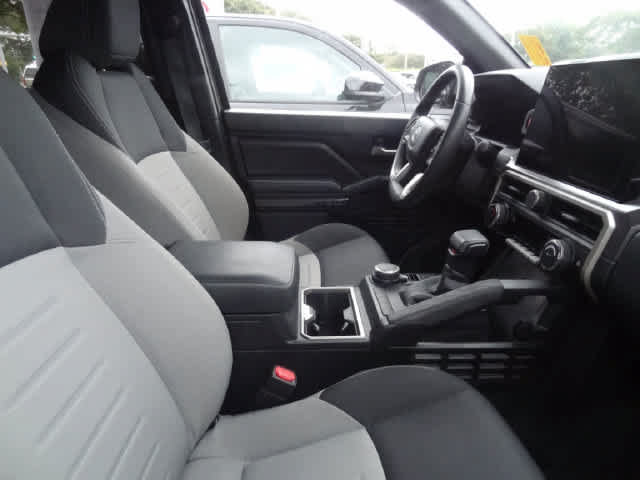 Used 2024 Toyota Tacoma TRD Sport AWD/4WD image 11