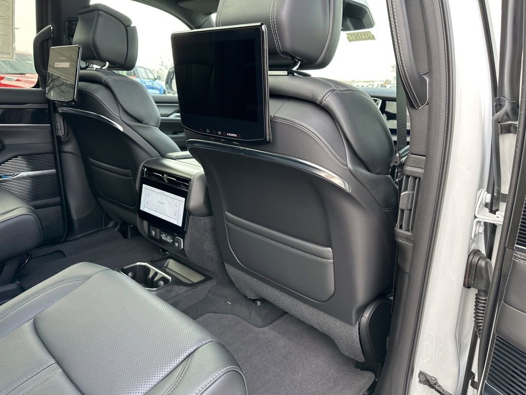 New 2026 Jeep Grand Wagoneer L Summit image 57